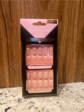 Pearlessence 1 Minute French Manicure Nails